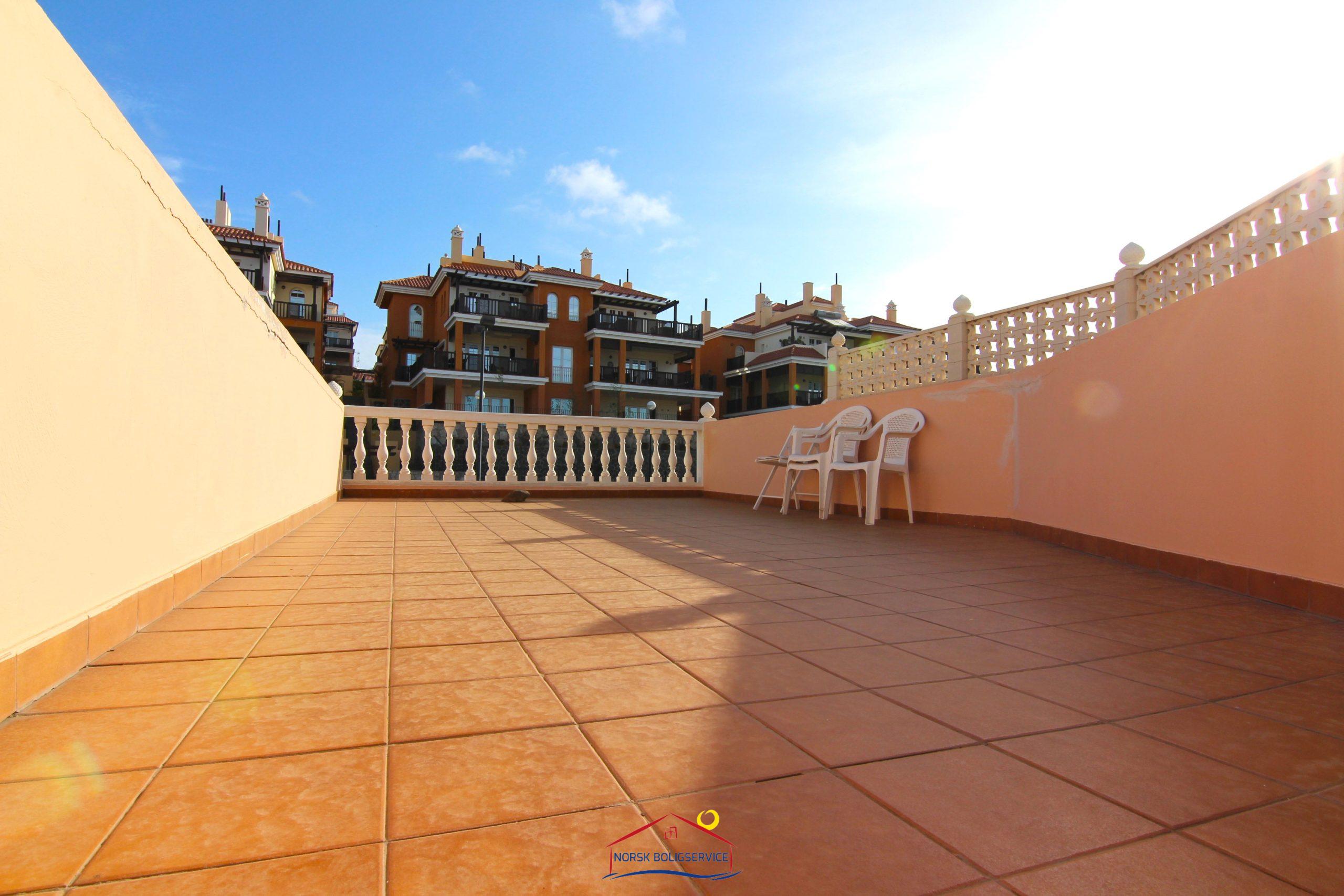 Se alquila casa adosada de gran amplitud en Arguineguín, Gran Canaria