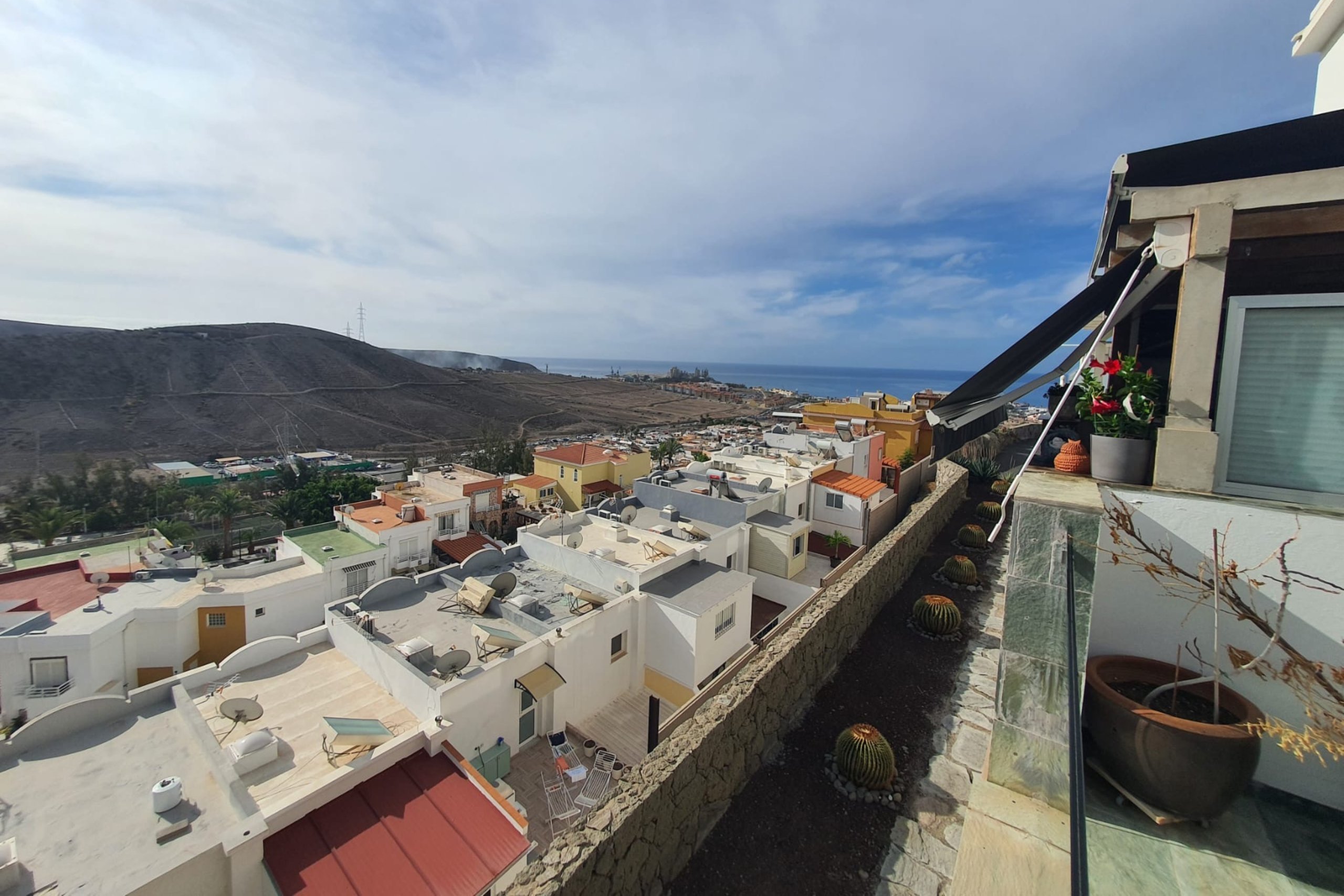 Se alquila bonita casa adosada en Arguineguín, Gran Canaria